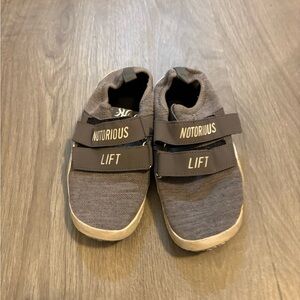 Gray lifting Shoes